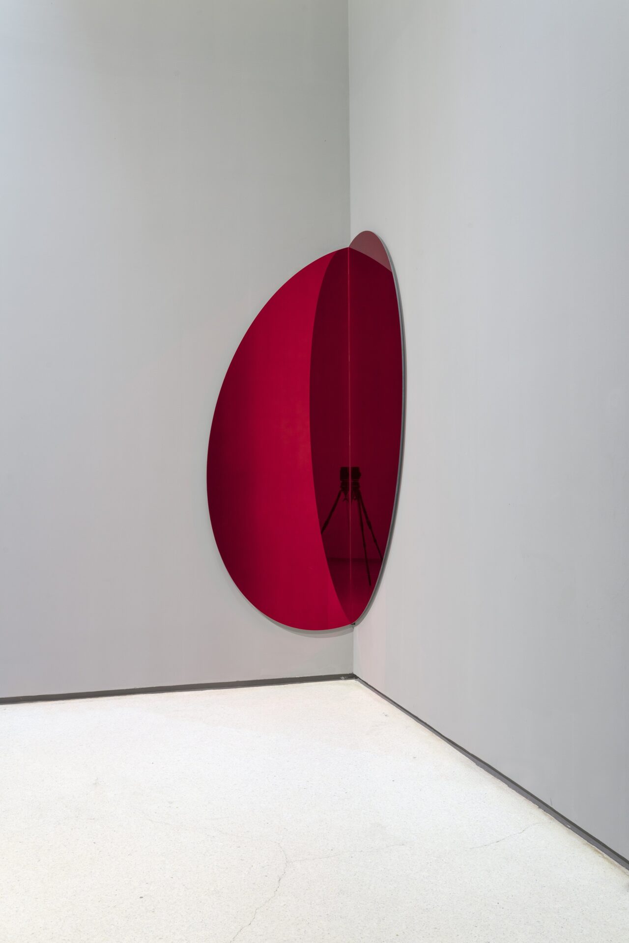 The round corner 18º | Olafur Eliasson | Centro de Arte Hortensia Herrero