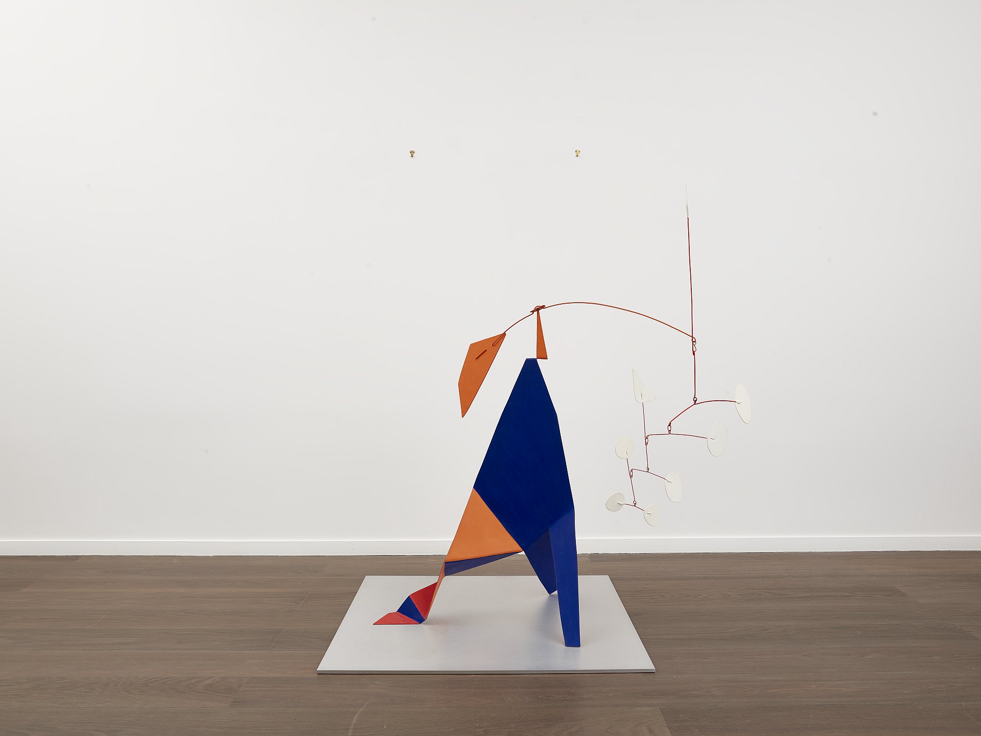 Orange Quadrilateral | Alexander Calder | Centro de Arte Hortensia Herrero